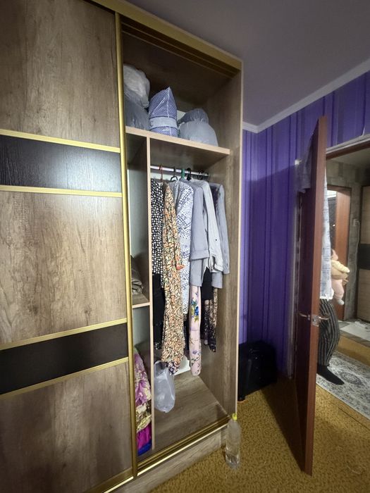 Шкаф в спальню 2.50 в длину