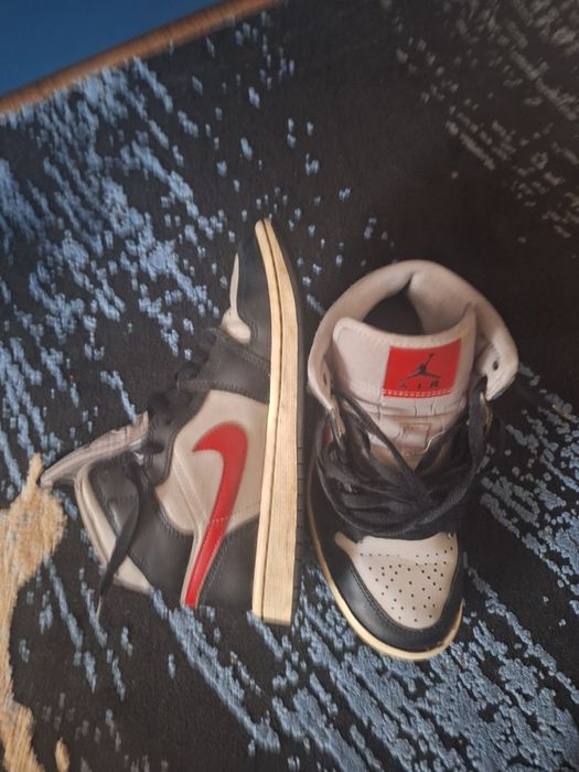 Jordan 1 Mid originali