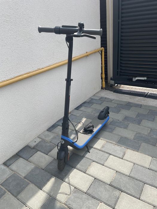 Vand trotineta electrica si bicicleta cube