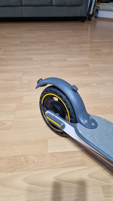 Vând Trotinetă Electrică AERIUM T350 Pro - Ca nouă + Garanție Dec 2027