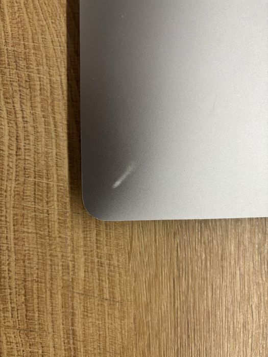 MacBook Air 13” 2019 – много запазен