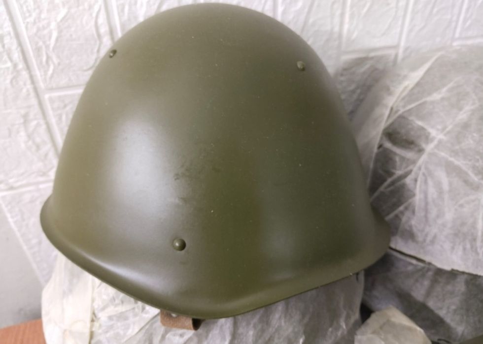 Каски, новые СССР.