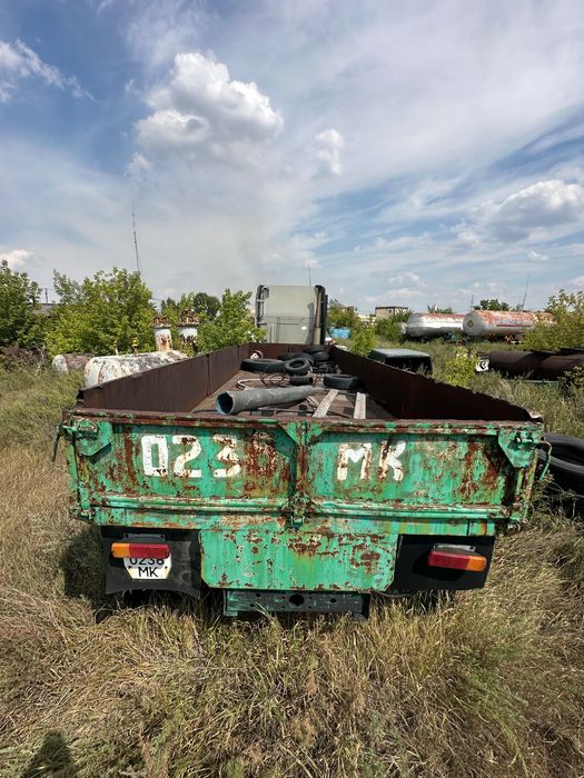 Бортовой полуприцеп