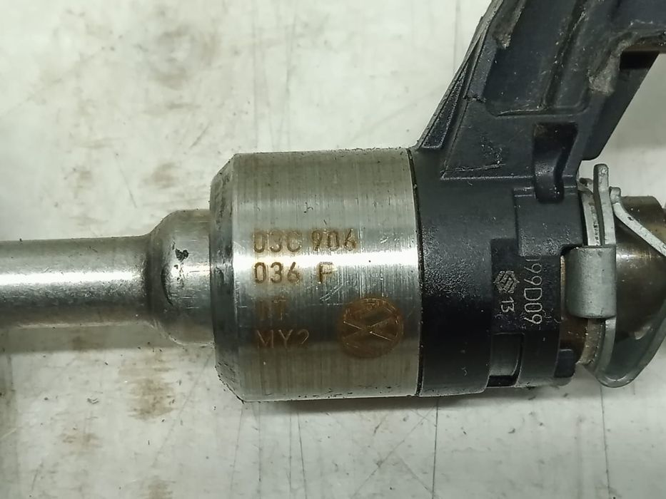Injector 1.4 tsi caxa 03c906036f Volkswagen VW Golf 6 [2008 - 2015] 1