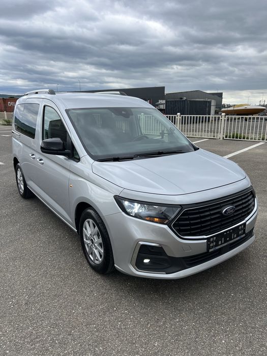 FORD Tourneo Connect 2022 — imagine 2