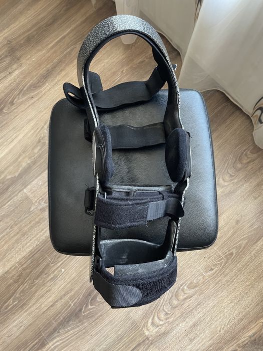 Orteza Donjoy pentru piciorul stang