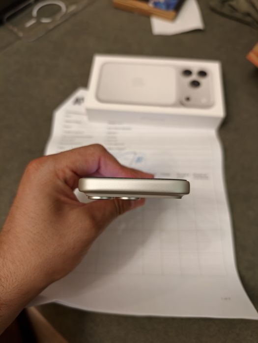 Iphone 17 pro silver /256gb