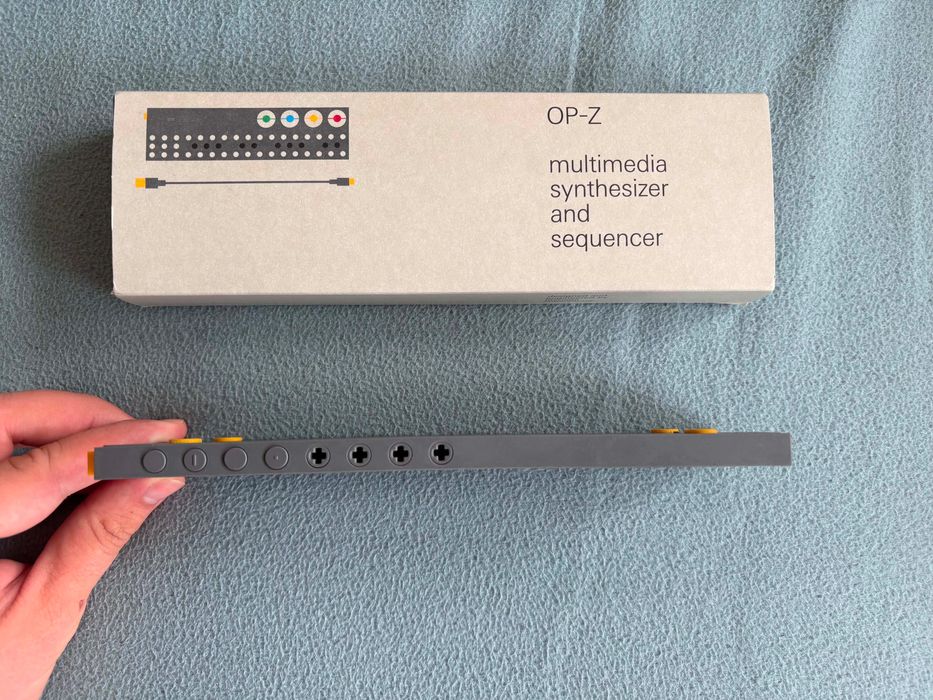 Teenage Engineering OP-Z + калъф