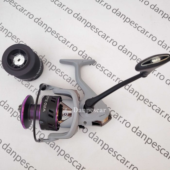 Mulineta WINDBLADE CRAP si Feeder TGR6000 capacitate 0,40/220 metri