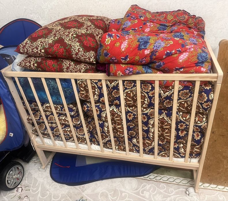 Детская кроватка