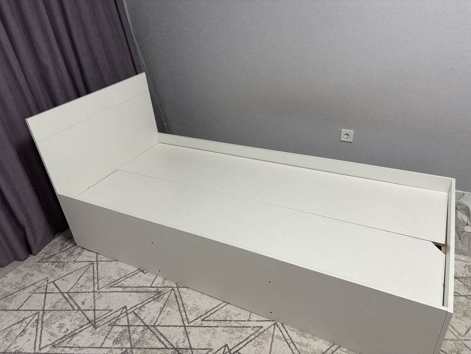 Продам шкаф и кровать вместе!