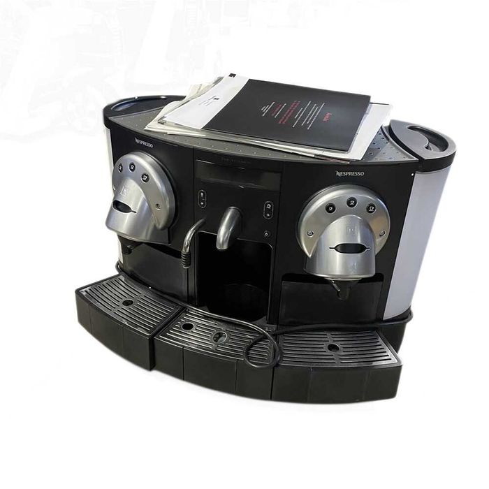 Кафемашина Nespresso Gemini CS 220 Pro