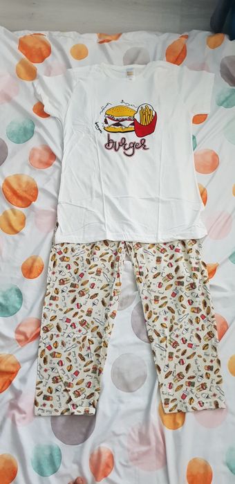 Pijamale dama modele noi Oferta 3 pijamale la 85 lei