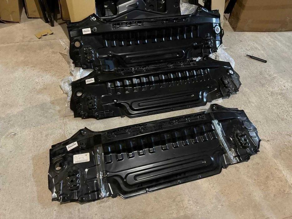 Фартук Панель Багажника Камри 70/75