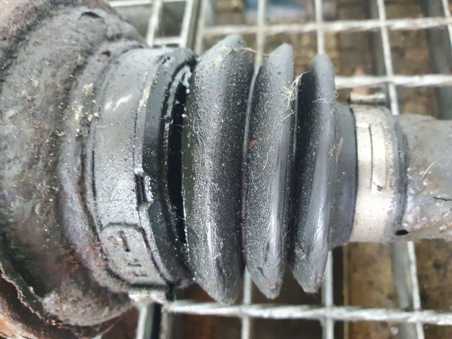 Planetara stanga spate 4.7 benzina om278 A1663501210 Mercedes-Benz ML