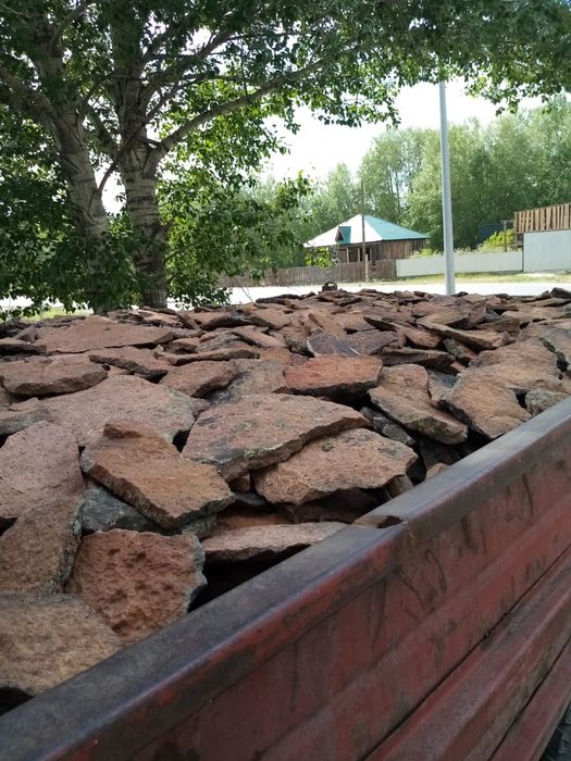 Природный камень