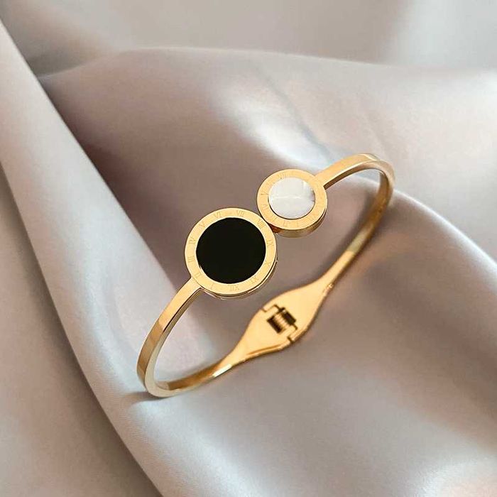 Гривни от неръждаема стомана, различни видове