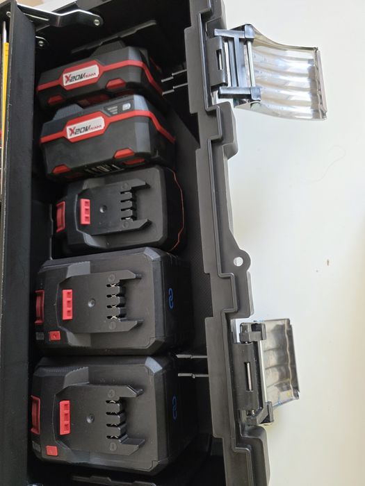 Închiriez scule și accesorii (sau vand )