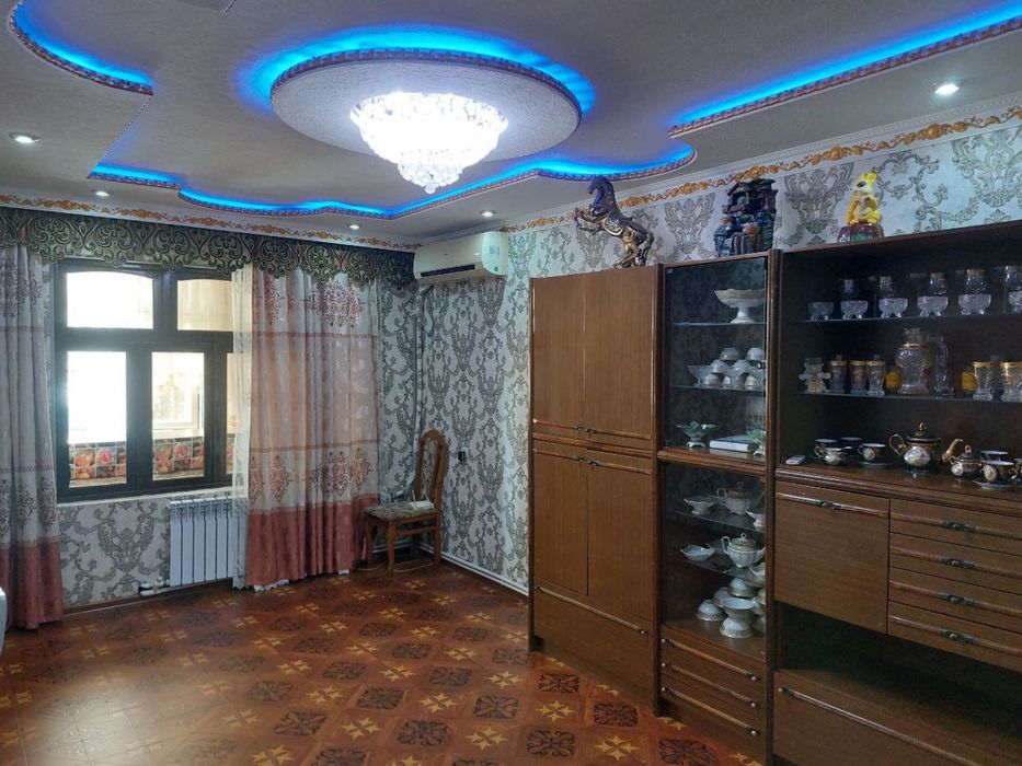 Дом 4  комнатный в массивы