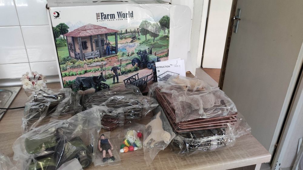 детски к-т за игра - ферма с трактор и животни  - THE FARM WORLD