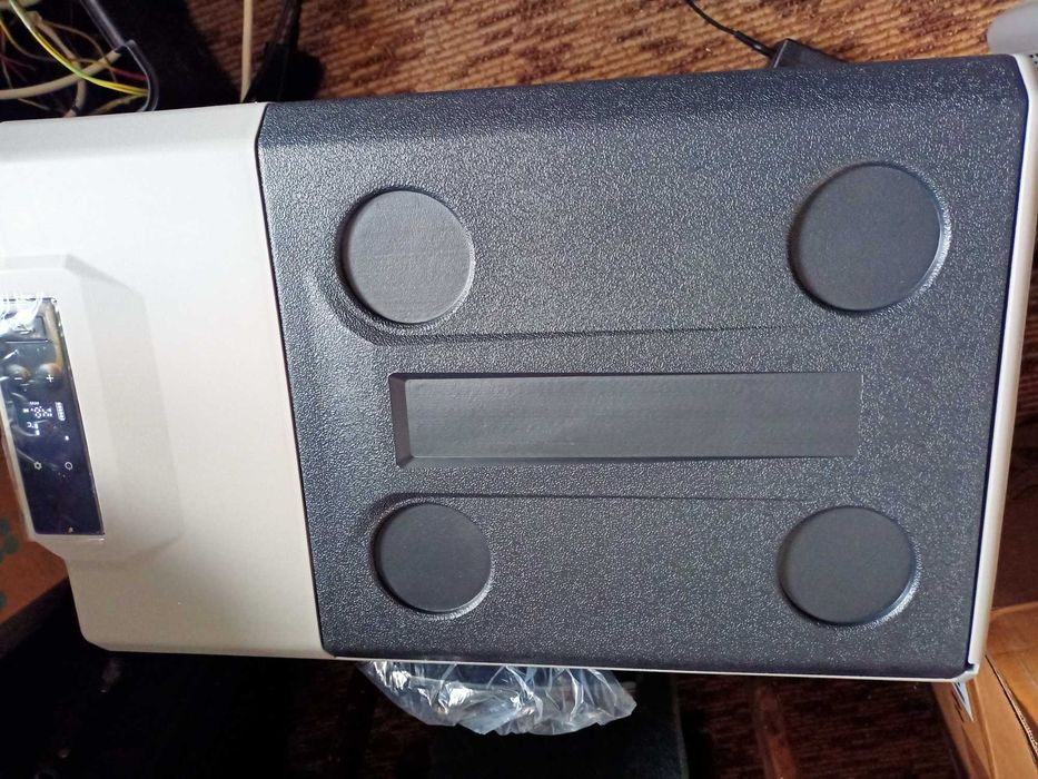 Хладилник фризер 30 л компресорен за кола камион кемпер  55 л 12 24 в