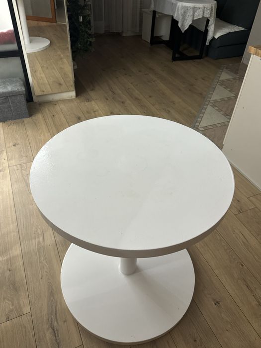 Продам стол круглый