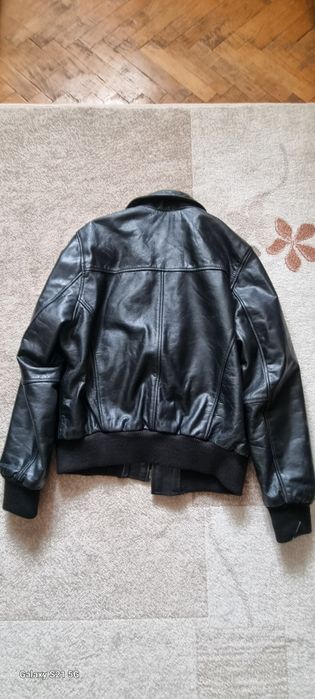 Vând geaca piele naturala