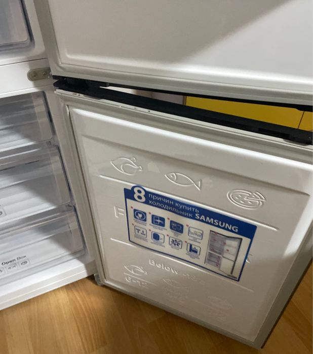 Продам холодильник Samsung