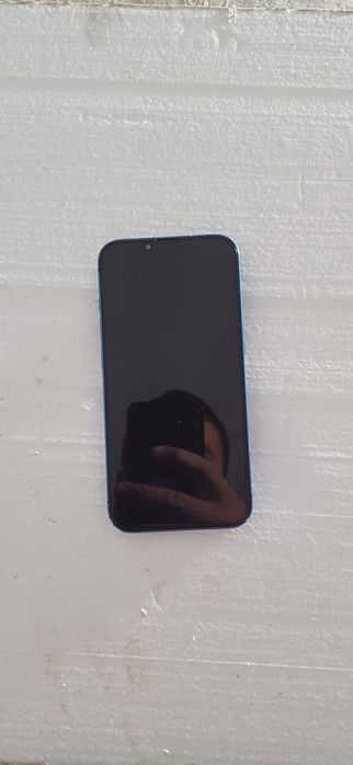 iPhone 13 sotiladi xamma vaji bo daqument karobka zaryatchikl