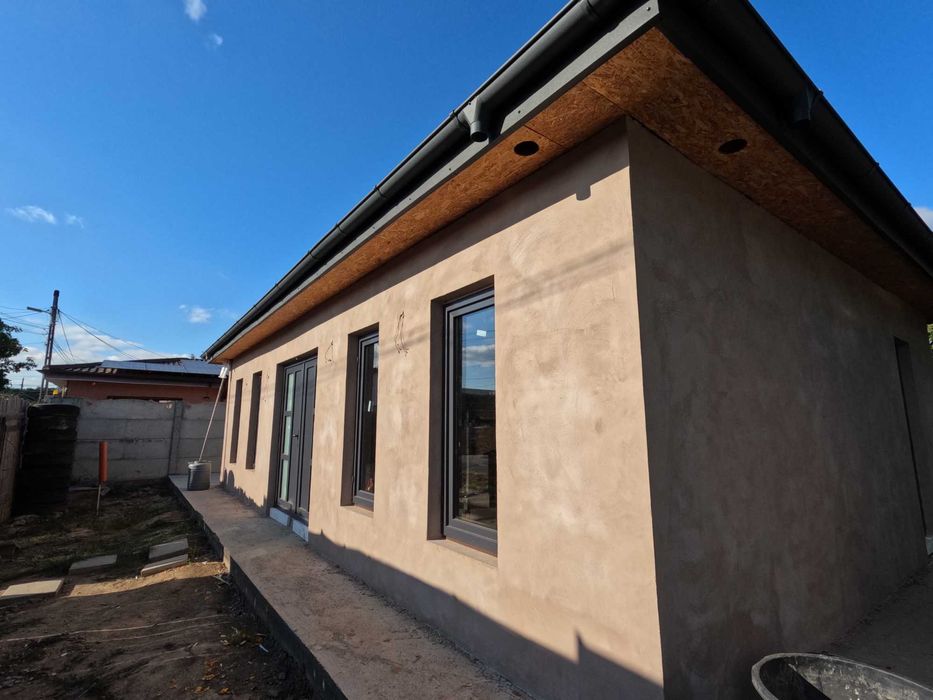 Casa noua 65 mp Radu Negru, teren 170 mp, pe colt, deschidere 16x10m