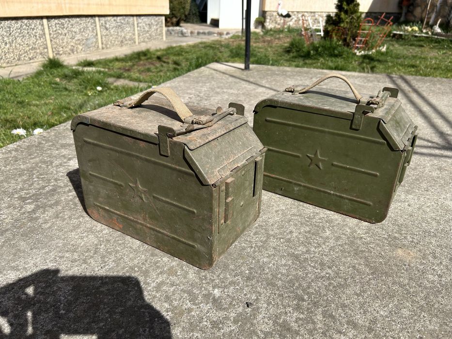 Метална кутия, патронно сандъче за картечница