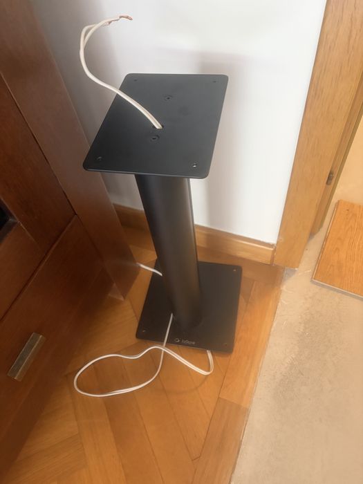 Boxe KEF satin black