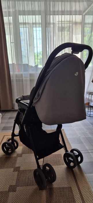 Продам коляску Joie Mirus