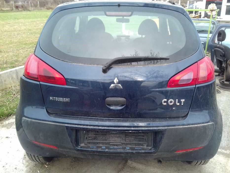 Mitsubishi Colt-1.2газ/бензин/75к.с./08г-на части