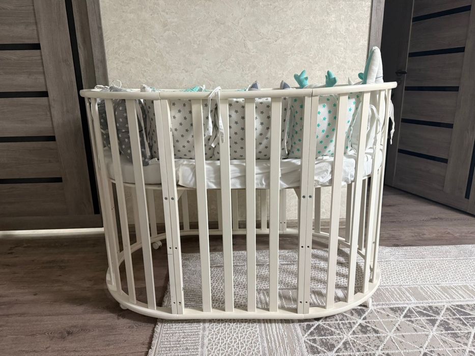 Продам манеж с бортиками