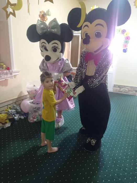 Микки к,из ва Микки уг'илбола кийими сотилади