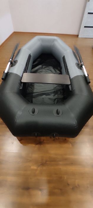 Продаю лодку 220 Уральские лодки