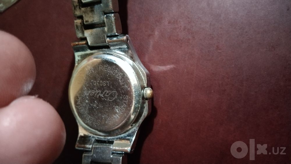 Часы Кartier на ходу.