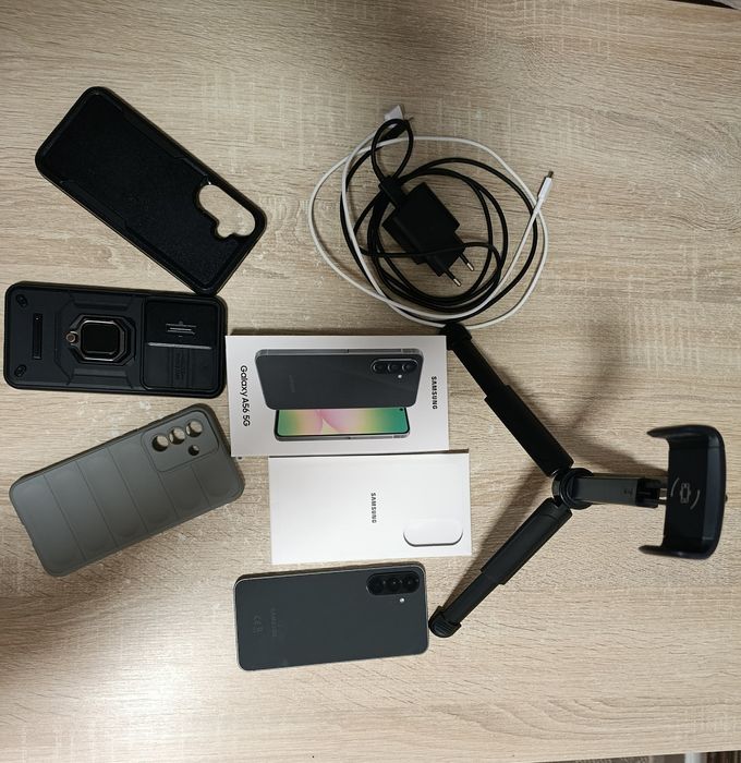 Vând telefon Samsung A56