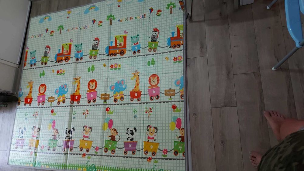 Бебешки неща малко използвни