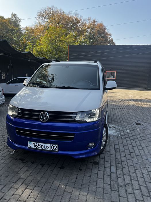 Volkswagen multivan 2012 T5 рест