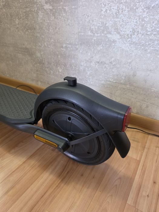 Самокат Ninebot F2 Plus