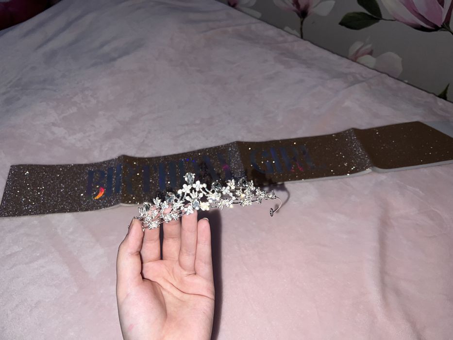 Корона,лента. День рождение