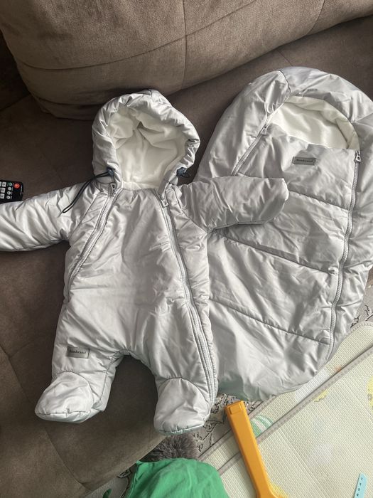 Детская одежда куртки и подушки и бенгок