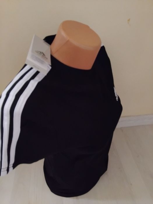 Tricouri fete Adidas,Nike,  The North Face...