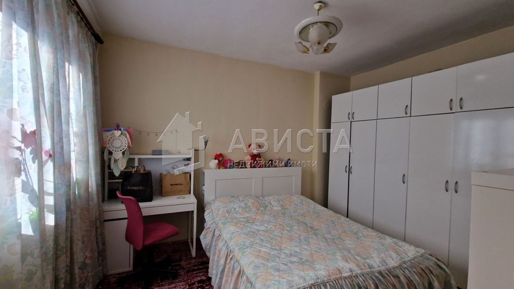 Дава се под наем Многостаен апартамент в София, Център - 150 кв.м за 1500 € - Снимка #4