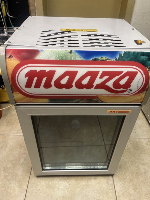 Компредорен Хладилник  12v за каравана или кемпер