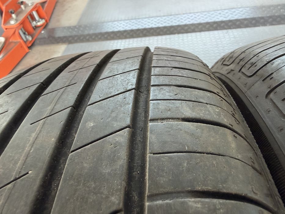 4бр. Летни Гуми С Борд 215/55R/17 -GOODYEAR- DOT:0620- 6.4мм.+5.5мм. *120€ за Комплект*