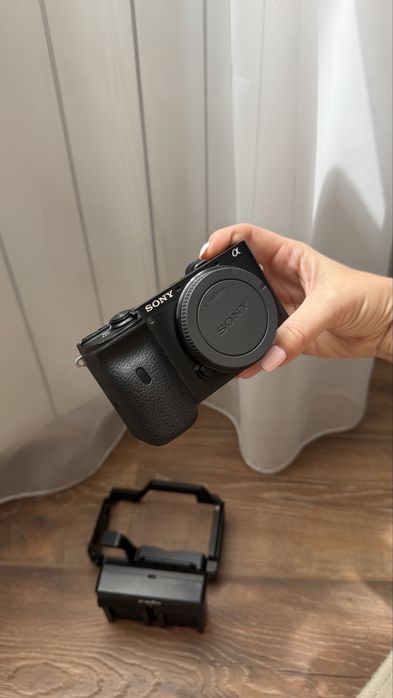 Фотоаппарат Sony A6600 + клетка