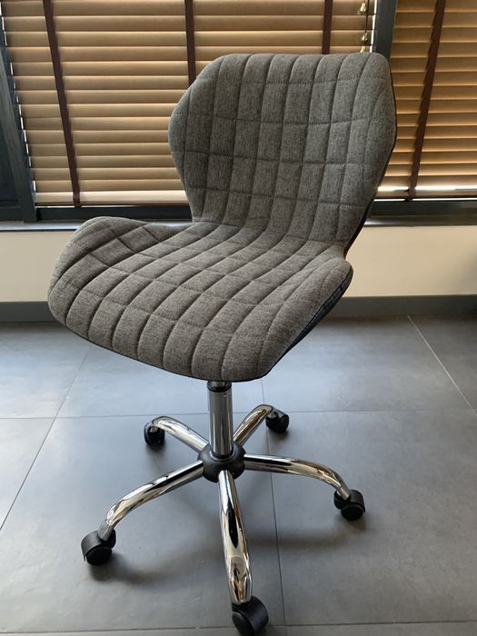 Козметичен Стол  NEW YORK – 2г гаранция и безплатна доставка